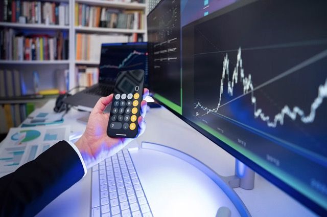 Predictive Market Research: Memanfaatkan Data untuk Memprediksi Perubahan Pasar Sebelum Kompetitor Menyadarinya