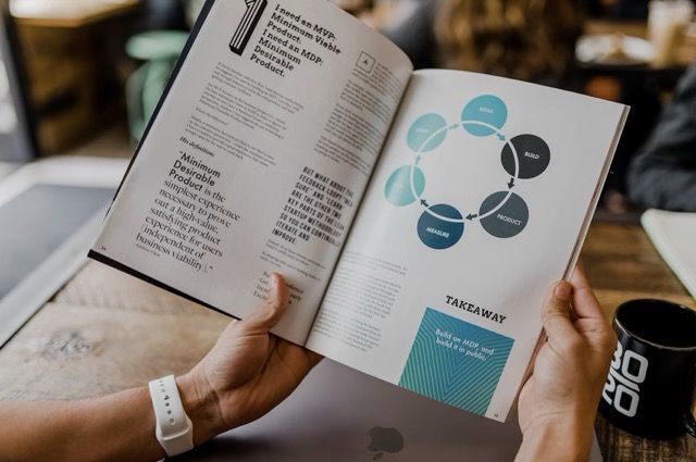 Executive Guide to Market Research: Kerangka Strategis untuk Mengubah Data Menjadi Pertumbuhan Bisnis